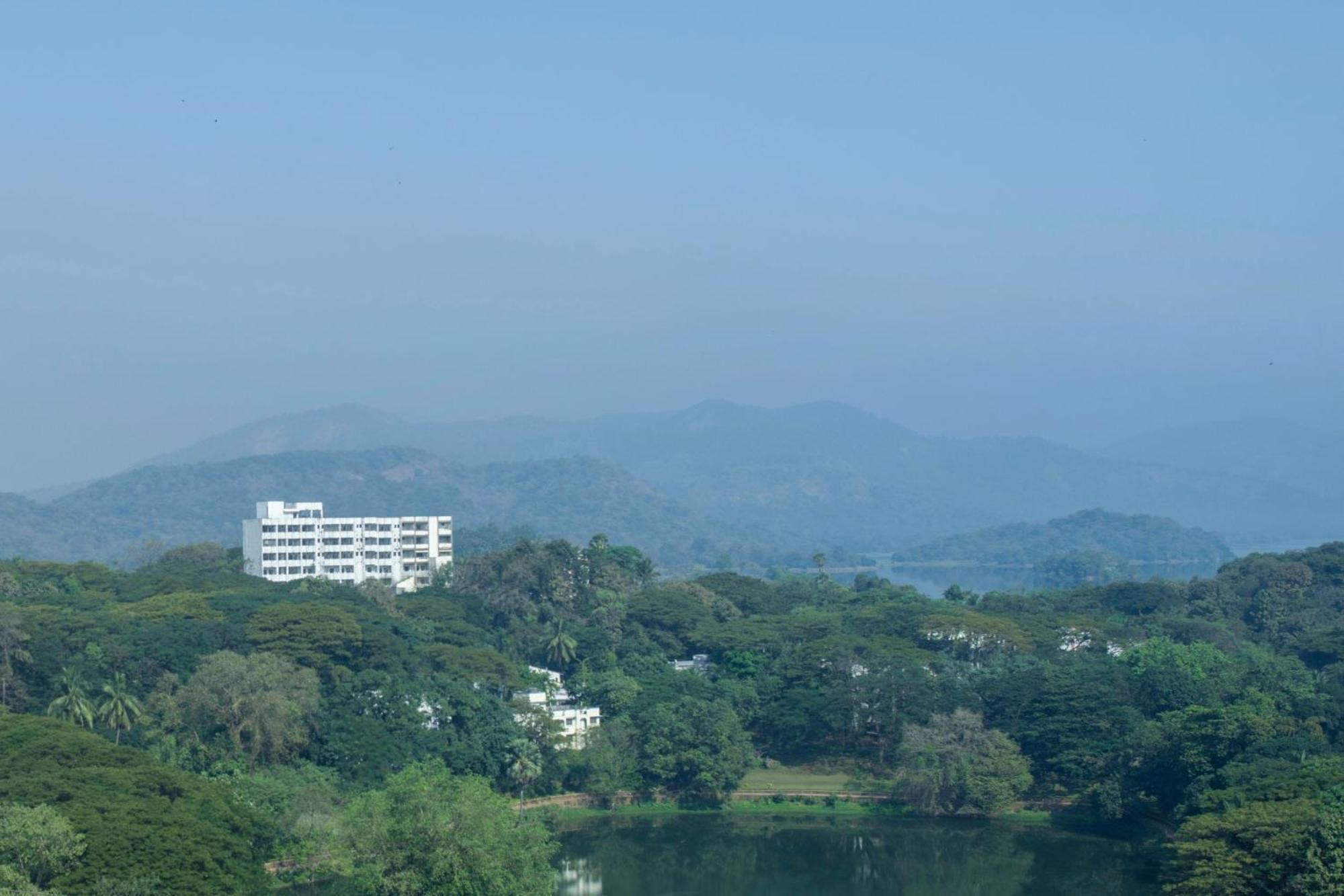 The Westin Mumbai Powai Lake — Photos 1